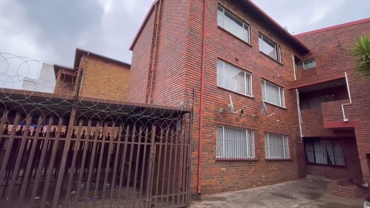 5 Paddock Heights, Turffontein - REMAX Team Khaya (P24)