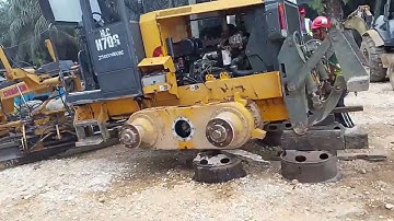Part 1 Motor Grader champion C70c Remove Axle & Round Gear