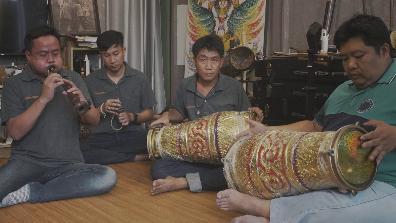 Narttakan Lanna Chiang Mai Band - Sarama and Khaek Chao Sen (Muay Thai Music)