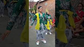 Selendang Kuning Bunda Cantikcover  dance djremix djremix karnaval