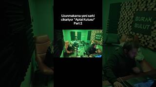 Uzunmakarna Aptal Kutusu isminde sarki cikariyor part 3