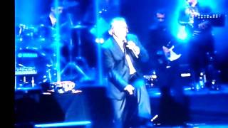 Download lagu A Man Without Love - Engelbert Humperdinck Singapore Concert 2010