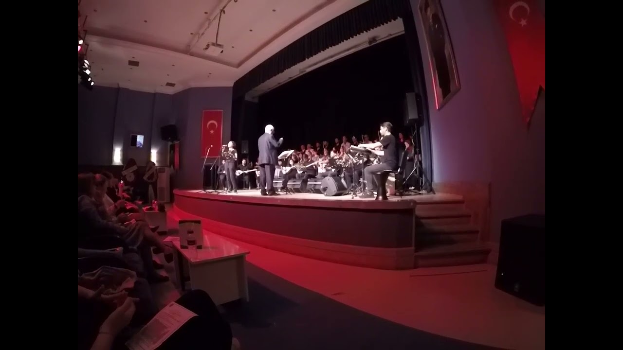 16 - Şemsiyemin ucu kare (Ebru KILIÇ)