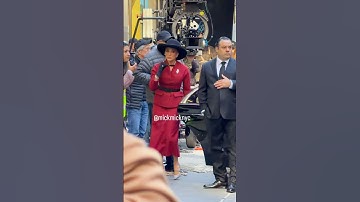 Jennifer Lopez filmt haar nieuwe film in het Rockefeller Centre 🎬❤️‍🔥￼