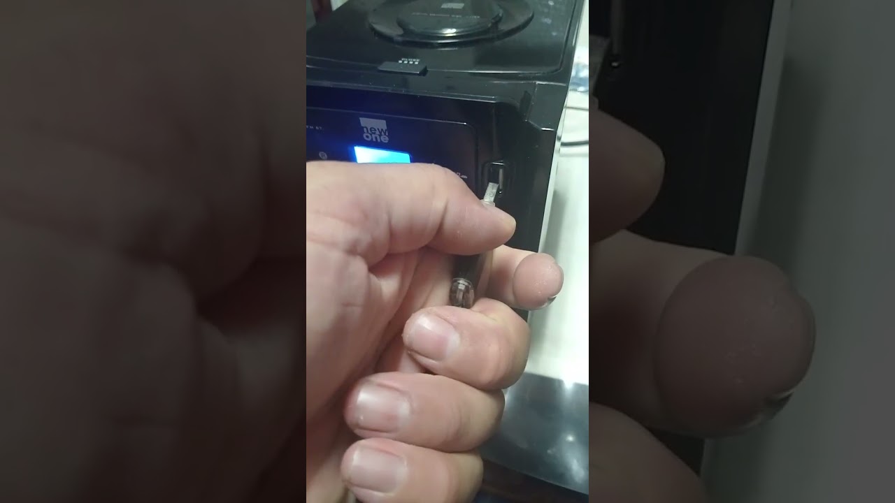 Micro system New on MS502. CD MP3, USB, aux in, radio FM. 