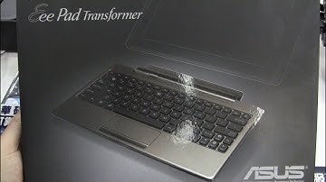 ASUS Eee Pad Transformer TF101 Unboxing in a Taipei cab