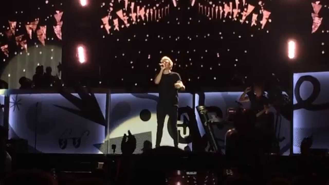 Act My Age - One Direction - MetLife Stadium 8/5/15 OTRA