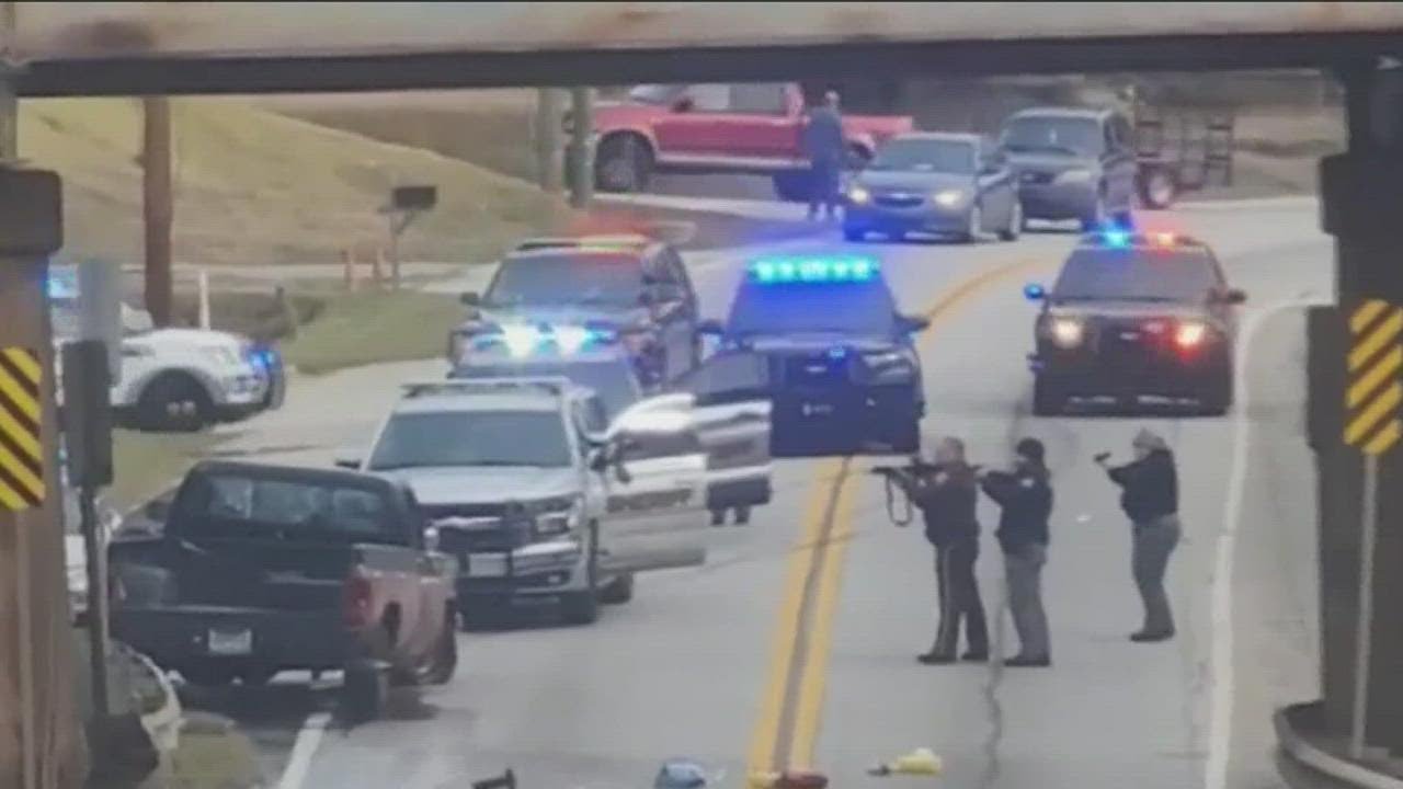 Suspect dead after traffic stop leads to chase, shootout with Paulding ...