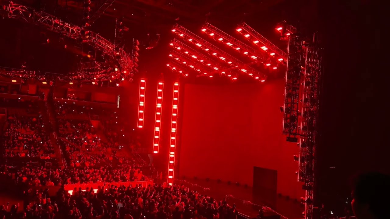 “White Rabbit” Played During Commercial Break at Monday Night Raw 9/19 ...