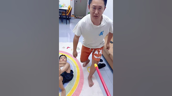 儿子不洗澡，还是妈妈有办法，就是有点费爹 #呆萌小米宝#萌娃#熊孩子