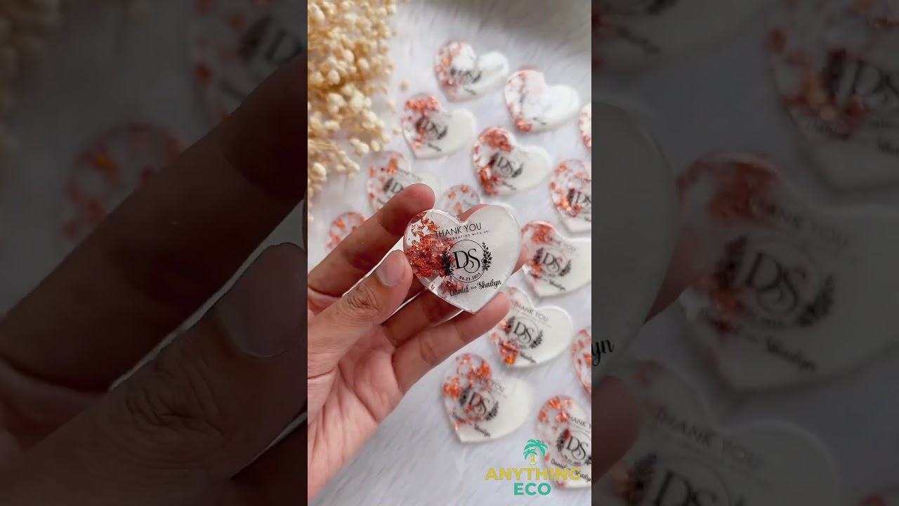 Affordable Personalized Souvenirs 🎁