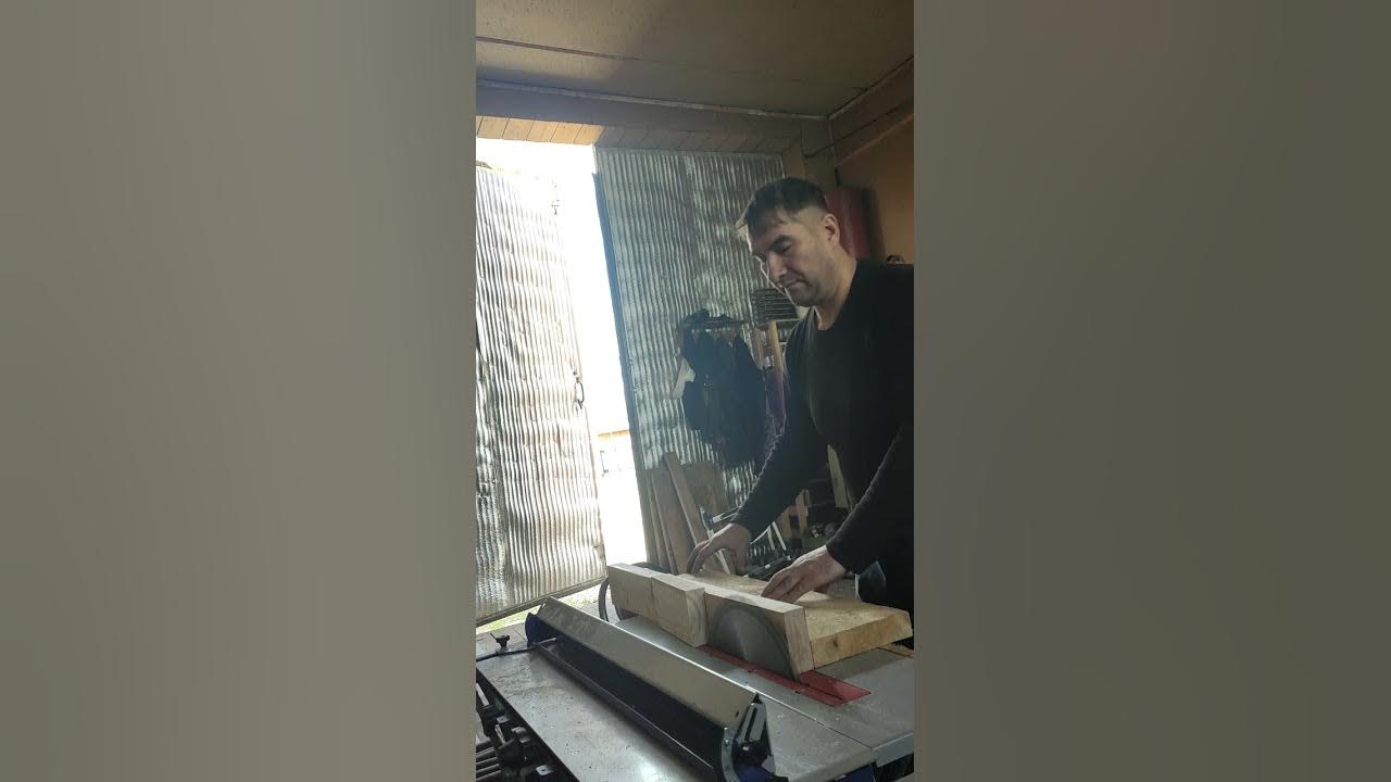 Клинья для выставления бруса - YouTube