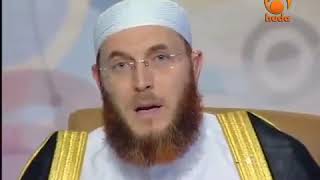 Can women wear under clothes while in ihram  Dr Muhammad Salah screenshot 5