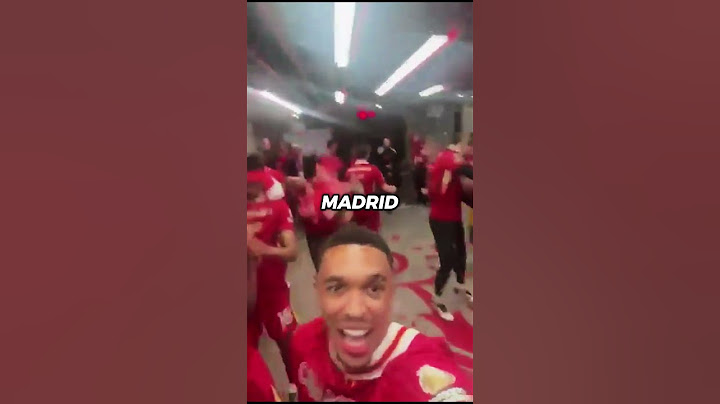 Arne Slot singing Jürgen Klopp’s name after winning the Premier League 🥹❤️
