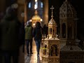 Cuarto Pecado ante el Santísimo Sacramento. La prisa. Descubre los remedios a los 8 pecados.