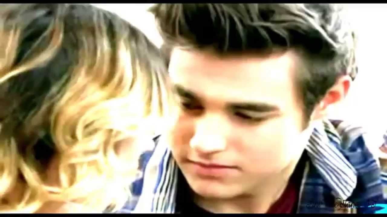 Violetta & Leon || Teenage Dream (Acoustic Version)