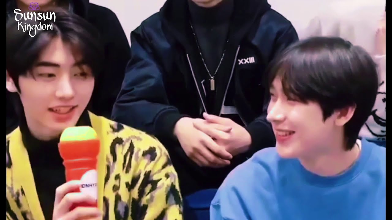 sunsun looking affectionately at each other