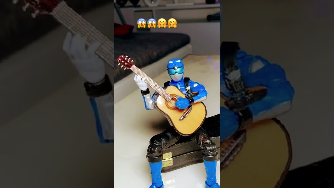 Power rangers beim Gitarrenspiel (stop motion)