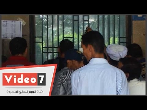 بالفيديو إقبال كثيف من المواطنين على حجز تذاكر قطارات العيد بمحطة الجيزة