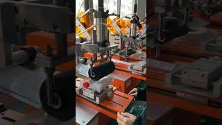 Semi automatic irregular shape bottle flat side labeling machine running video