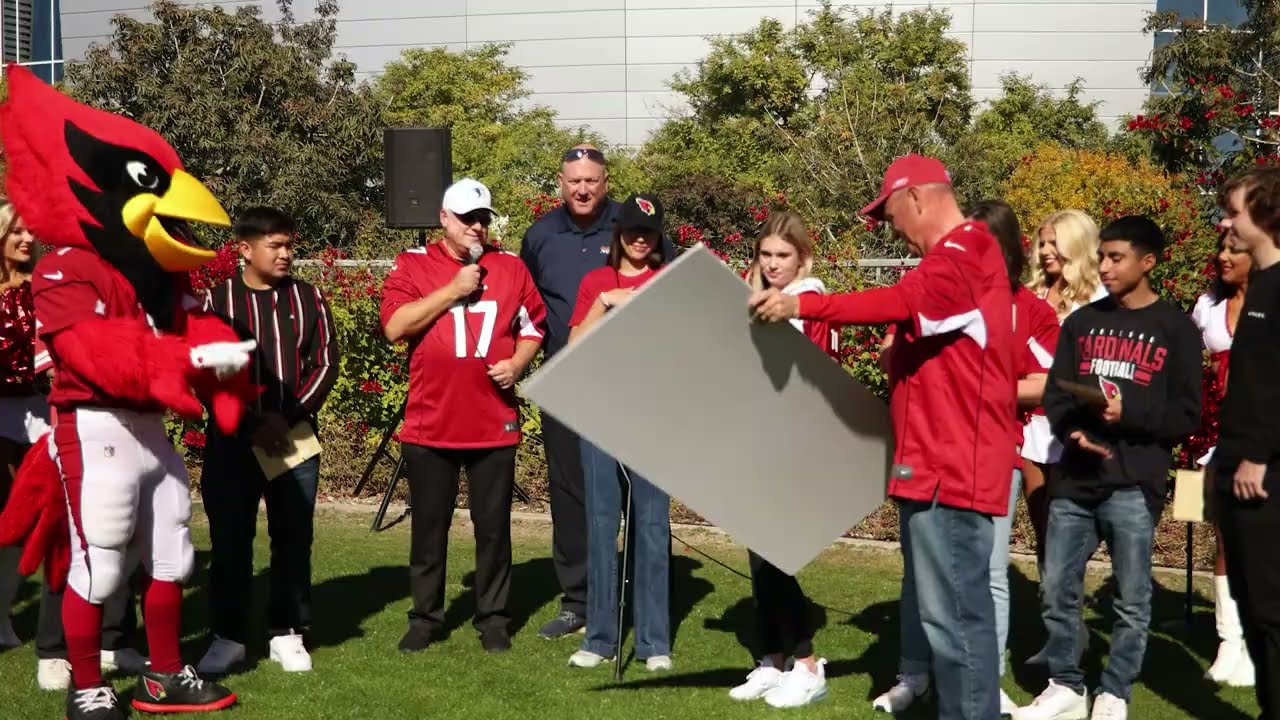 Nominate an Arizona Student Athlete for the Breaking Barriers Scholarship | Desert Financial