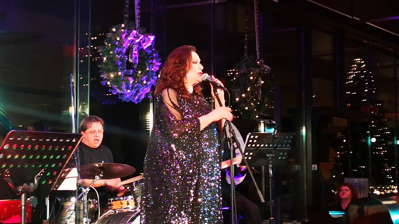 Glazbena diva Radojka Šverko oduševila koncertom u Excelsioru 11 YouTube player