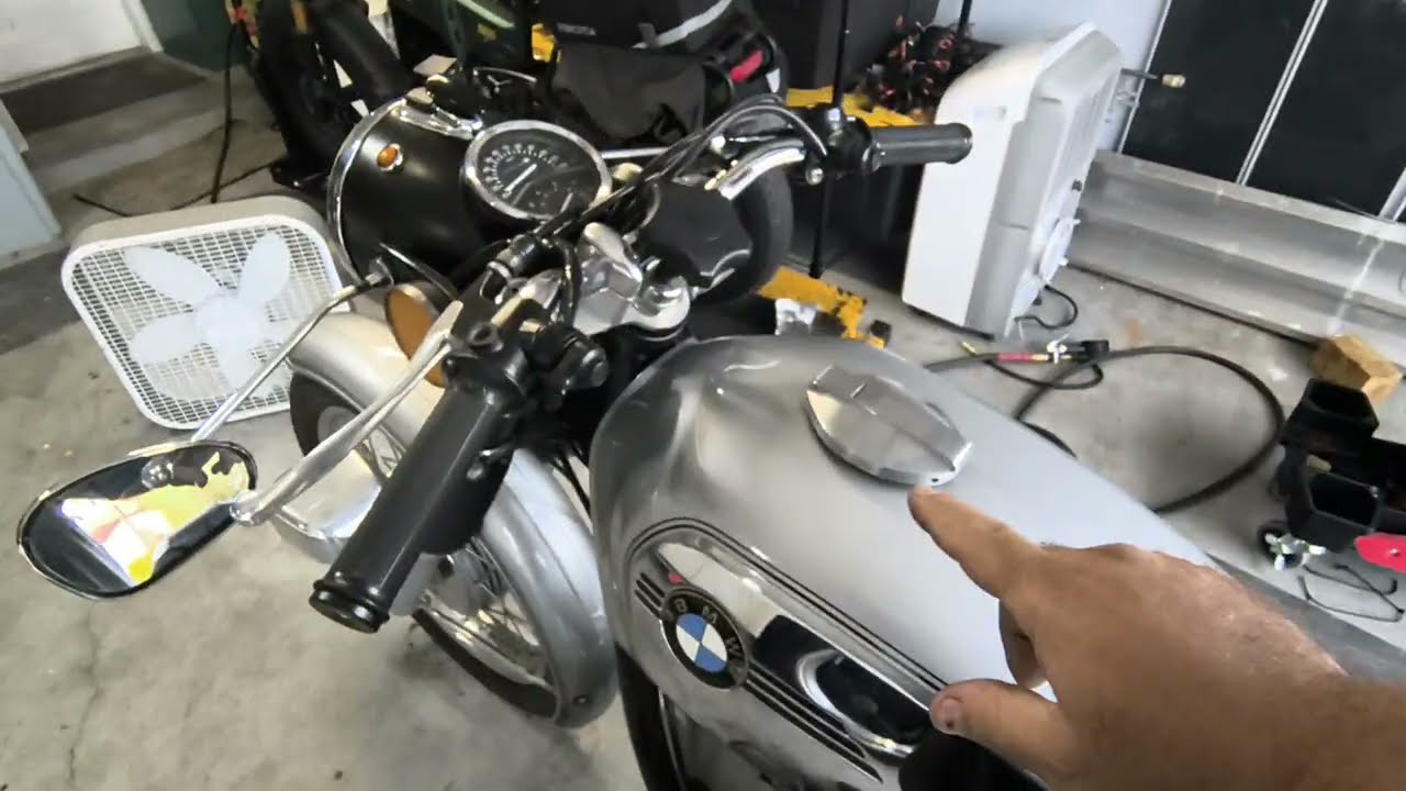 Обновления: BMW R75/5, проблема с Porsche 911 и… Даджибан?