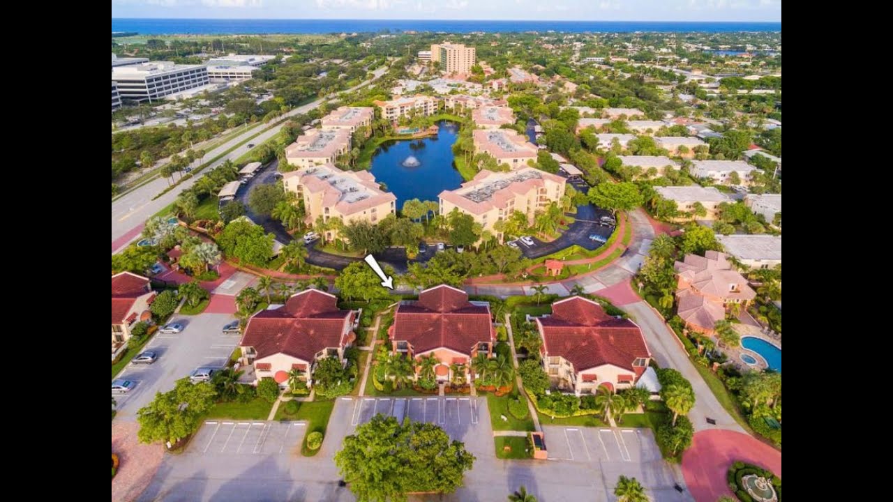 Residential for sale - 23 Uno Lago Drive, North Palm Beach, FL 33408