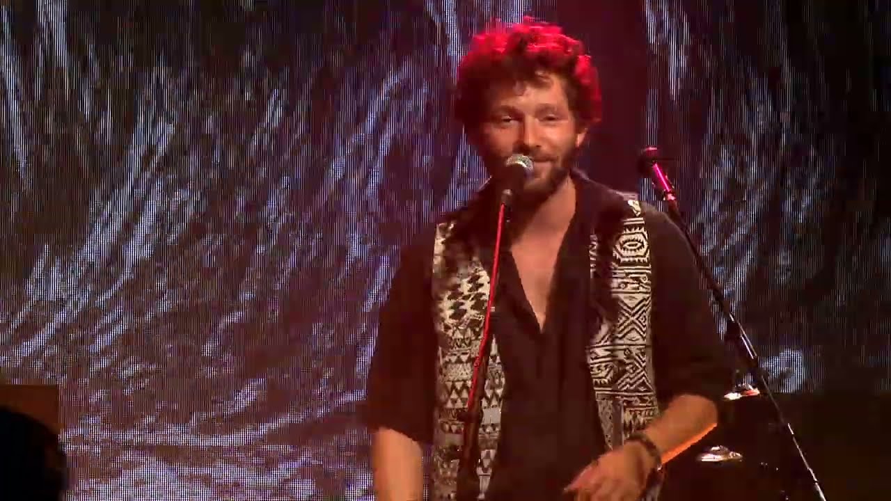 EXTRAIT Du Foin dans les Granges ► Toukan Boukan