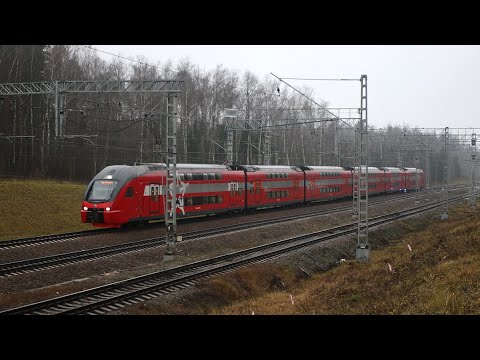 Видео: Последние дни работы двухэтажных электричек на аэропорт Домодедово. Станция Авиационная.