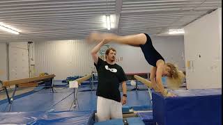 donkey kick back tuck