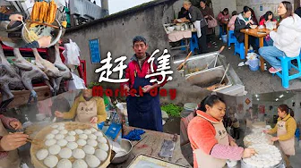 Delicious China sichuan Bustling Market with Warm Vendors, Fresh Local Food & Traditional Snacks