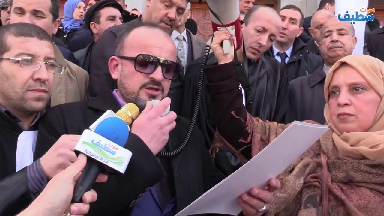 سطيف ، الموثقون و المحضرون القضائيون و مساعدى سلك القضاء ضد التمديد.