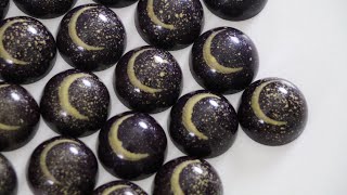 Halloween Chocolate Bonbon Design | Edible Gold Moon with Purple Cocoa Butter