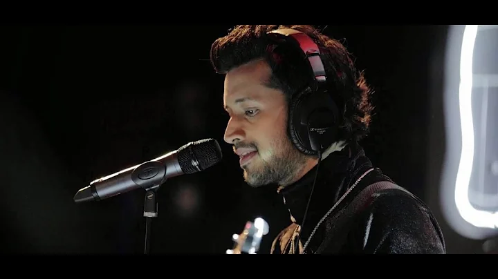 Hum Kis Gali - Atif Aslam Live Performance Lahore 2018
