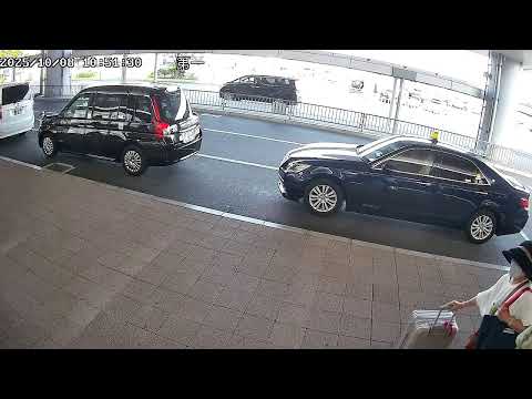 Kobe Airport Terminal Live Stream