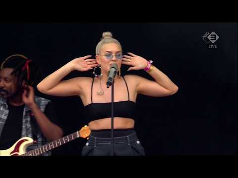 Anne Marie -