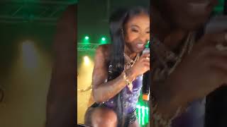 HOODCELEBRITYY &quot;WALKING TROPHY&quot; LIVE IN BOSTON #hoodcelebrityy #walkingtrophy #boston
