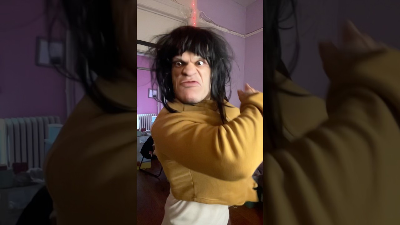 Friends mom Vs Mom😱🤣