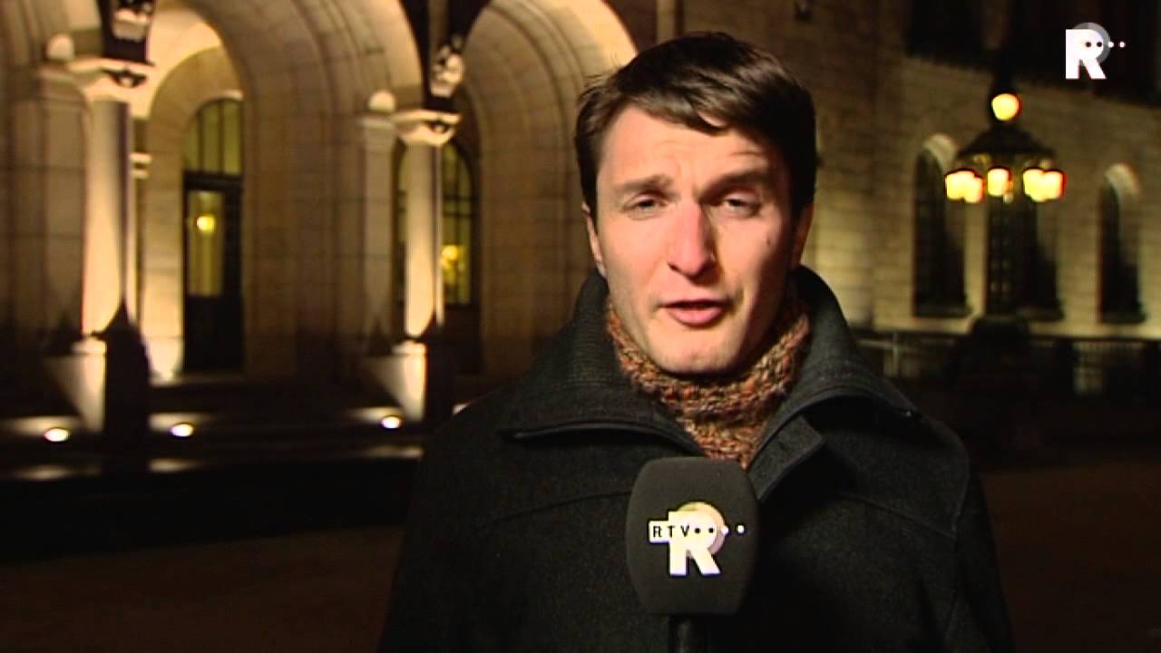 Wethouder Karakus door het stof over moskee-internaten