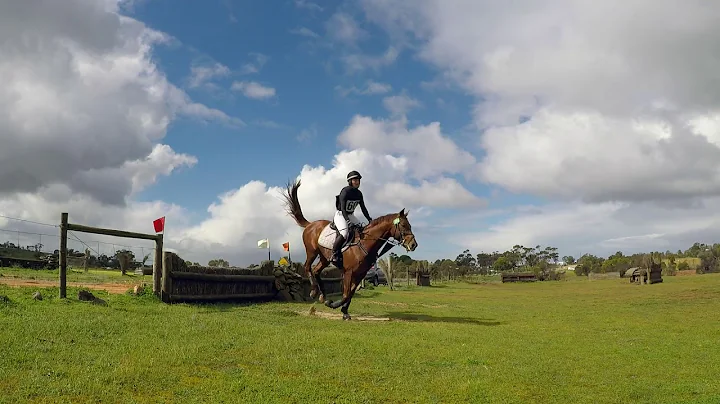 Rider 60 Kelly Ranford Riding LEVITATE EvA 80 Mona...