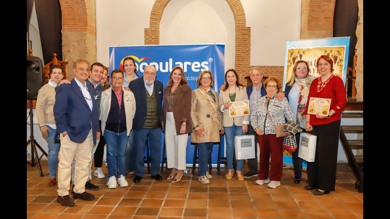 PP Valdepeñas reivindica el talento de los autores locales ante un auditorio entregado a la cultura