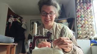 Sewing in a Power Cut with a 1940s Essex Sewing Machine.