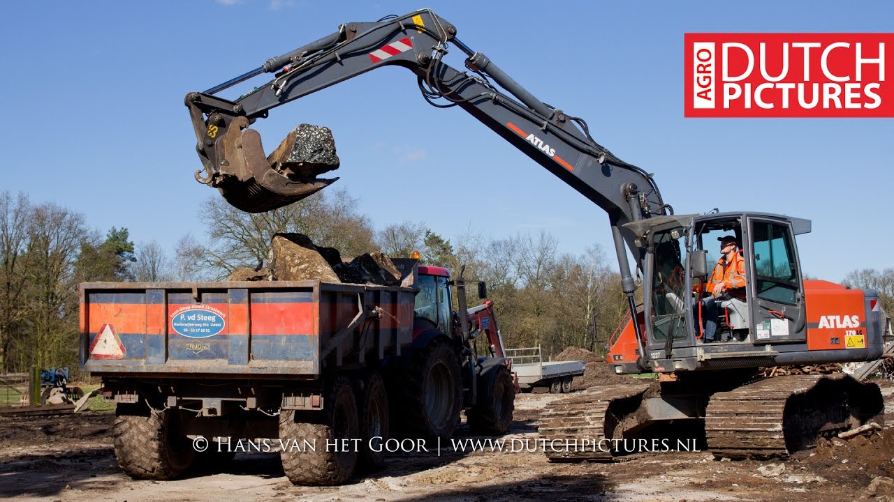 Atlas 170 LC excavator on a demolition job | Zetor Proxima 120 | stallen slopen