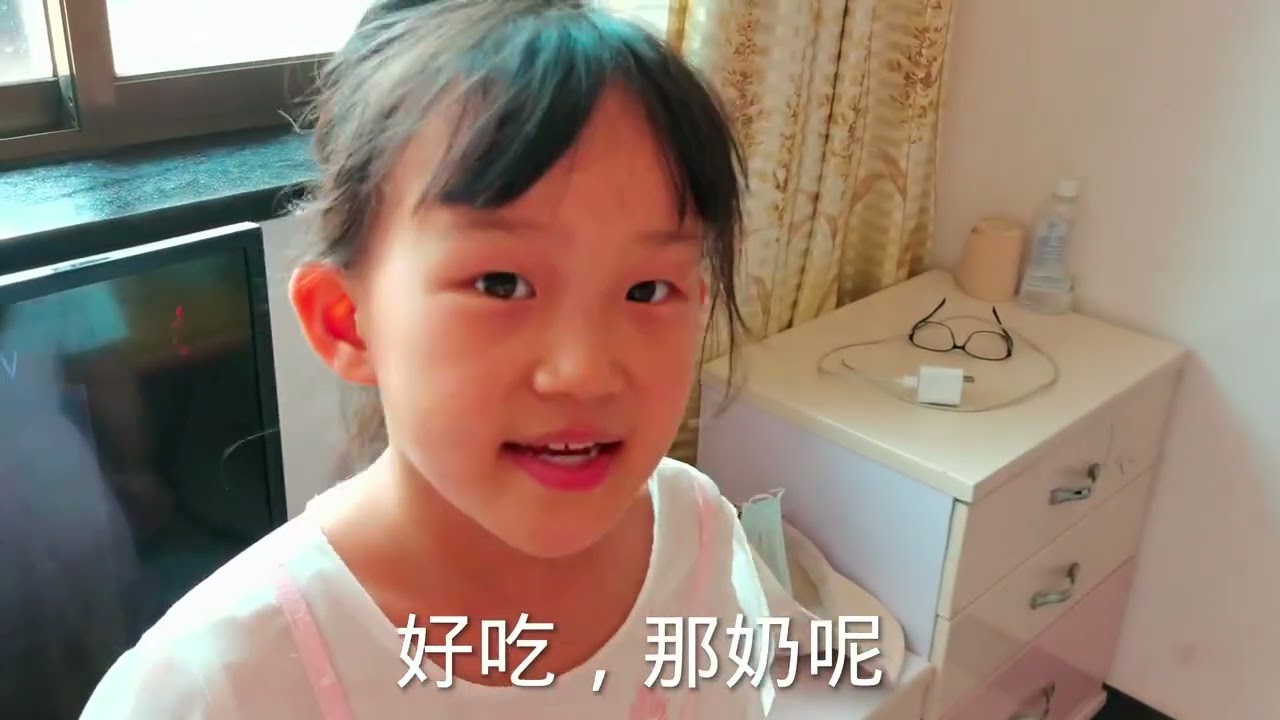 儿媳做咖喱鸡肉饭，婆婆说看着像屎吃不下，饭桌上总提屎儿媳无语