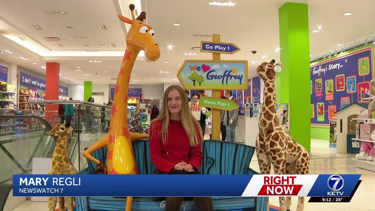 Toys R Us opens in Westroads Mall