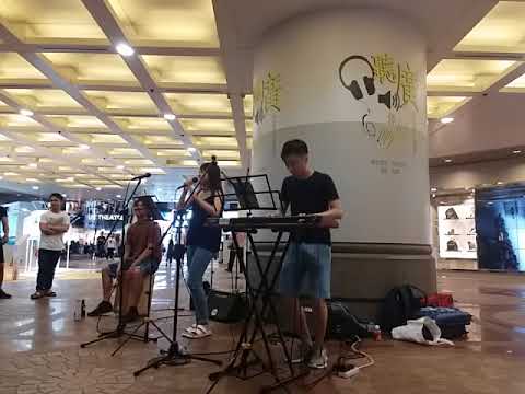 Ka Yu cover  風的季節（ 徐小鳳) @Times  Square (10092017 )