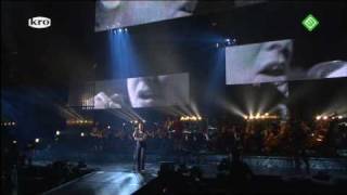 Video thumbnail of "Sinéad O'Connor - Troy (live)"