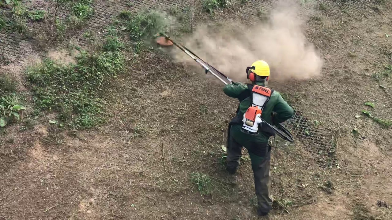 Böschung mit Freischneider Stihl FR480 Verlängerung DIY brush Cutter trimming hedge