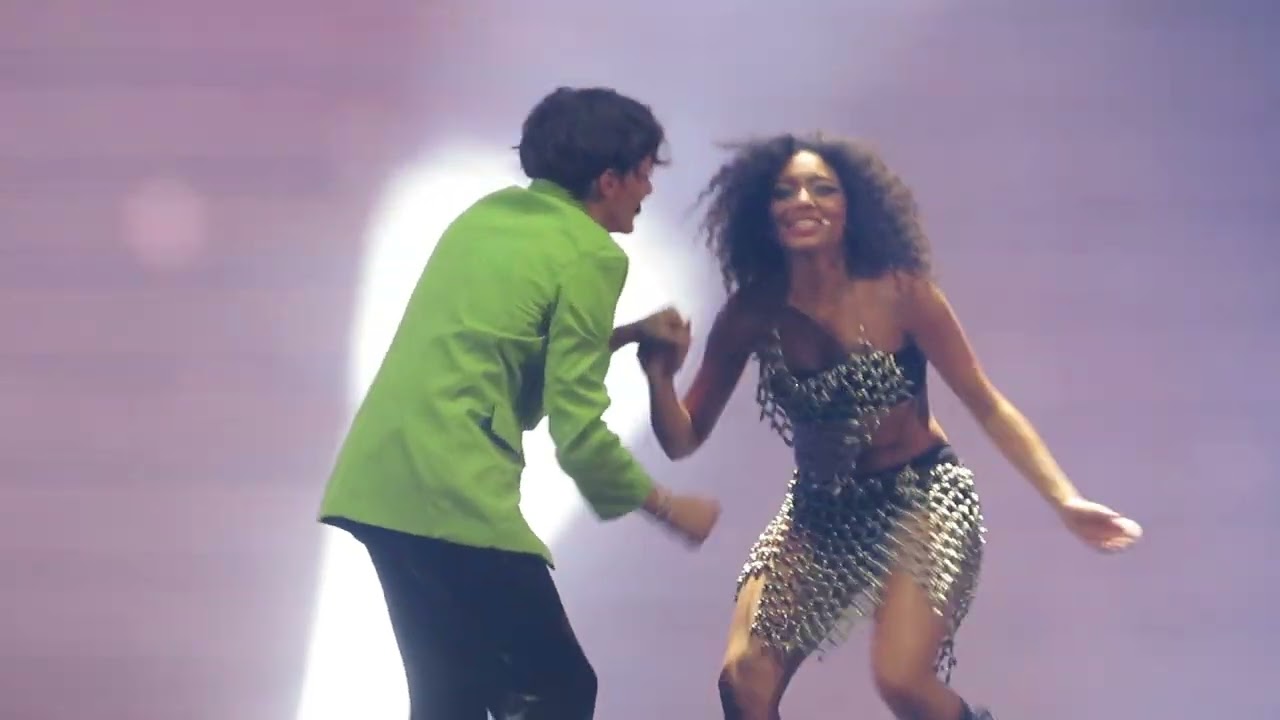 NEVER HAD A COME TREU ANY E NOAH - FOREVER UNITED - NOW UNITED - BRASIL - SHOW COMPLETO